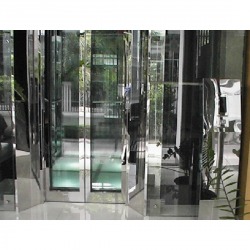 ลิฟต์แก้ว Observation Elevator