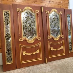 รับทำประตูไม้ตามแบบ