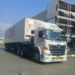 Terminal tractors and trailers for Reefer Containers in Lat Krabang, Bangkok 