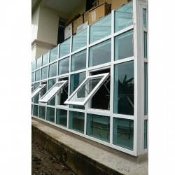 Install windows in the Krueng Bangna