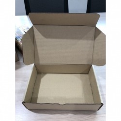 Manufacture of die cut boxes