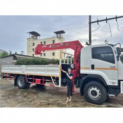 Used six-wheel truck with crane 5 tons, Nakhon Pathom