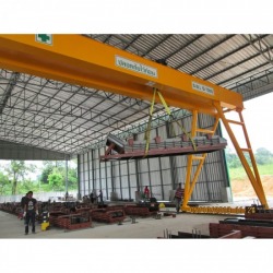 Factory lifting crane