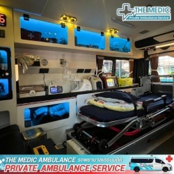 รถพยาบาลพร้อมเครื่องช่วยหายใจ