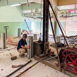 รับตอกเสาเข็มฐานรากเครื่องจักรโรงงาน (Industrial Machine Foundation)