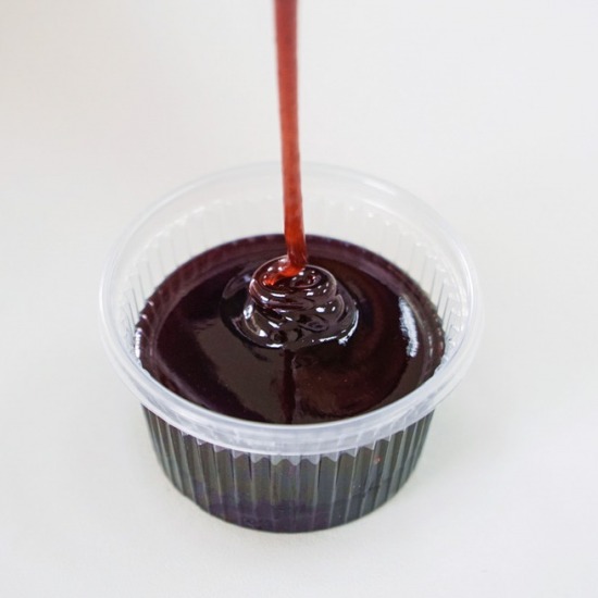 ซอสบลูเบอรี่ (Blueberry Sauce) ซอสบลูเบอรี่  โรงงานผลิตซอสไอศครีม  ซอสราดบิงซู  แยมบลูเบอรี่ถุง  ซอสราดเค้กบลูเบอรี่  ซอสราดไอศครีม  ซอสบลูเบอร์รี่  OEM ซอสบลูเบอร์รี่  ซอสบลูเบอร์รี่สำหรับไอศกรีม  ซอสผลไม้สำหรับขนม 