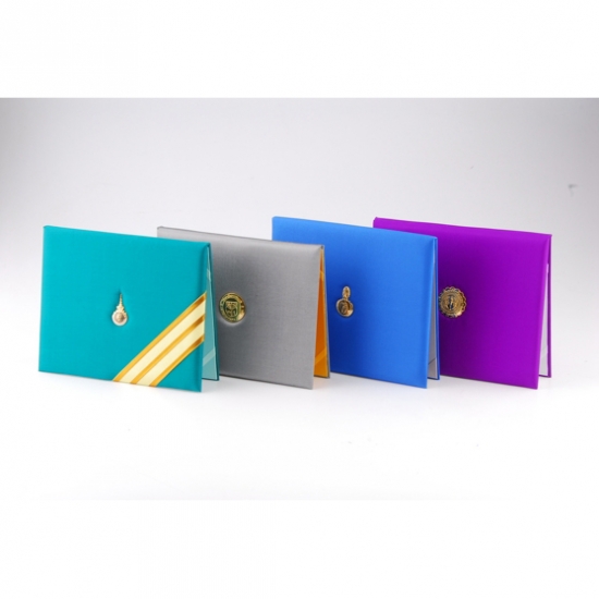 ปกใส่ใบปริญญา ปกใส่ใบปริญญา  ปกปริญญาบัตร  ร้านทำปกใส่ใบปริญญา เสาชิงช้า  รับทำปกใส่ใบปริญญา 